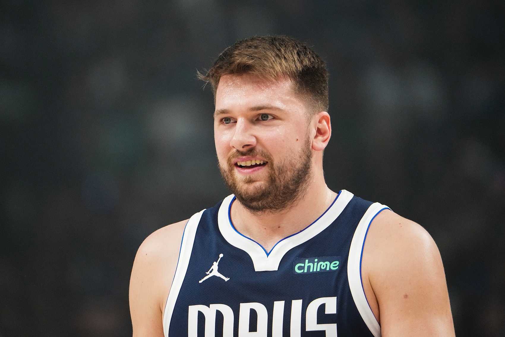  魔术师：东契奇来湖人对NBA太棒了 就像大谷翔平来道奇 祝贺珍妮